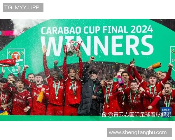 圣冠足球：探索全球足球文化与竞技精神的完美结合之旅